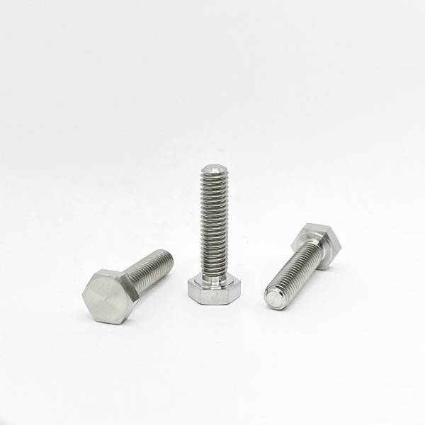 Titanový šroub M6x25 mm | Grade 5 | DIN 933 | s šestihrannou hlavou (1)